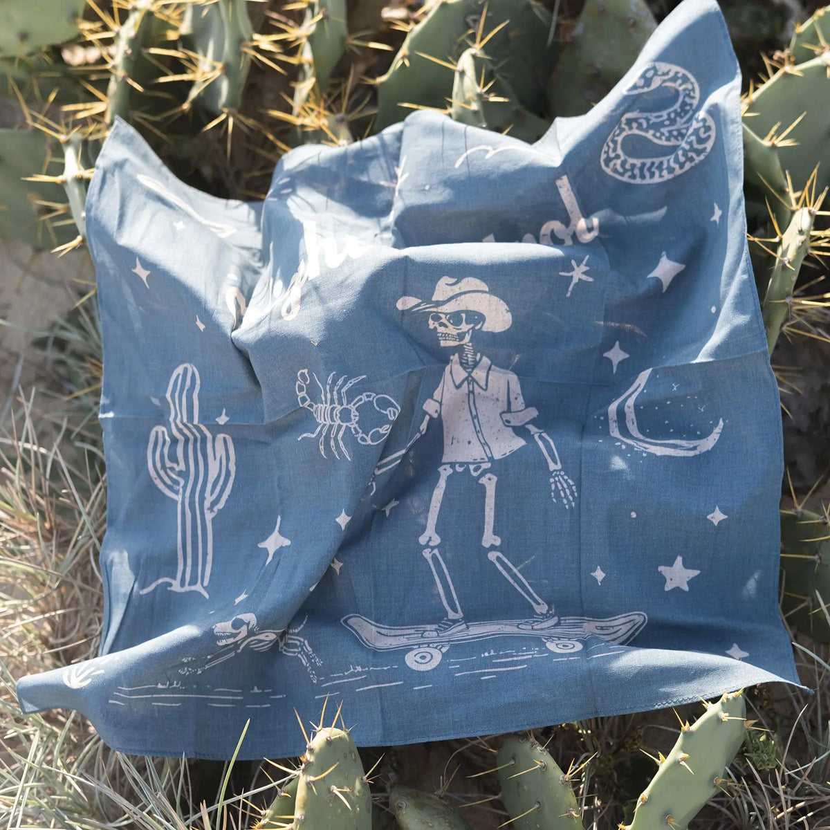 Bandana pour chien Night Patrol Mezkui